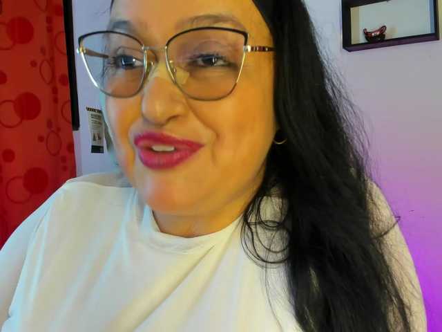 Gianahomi's BongaCams show and profile