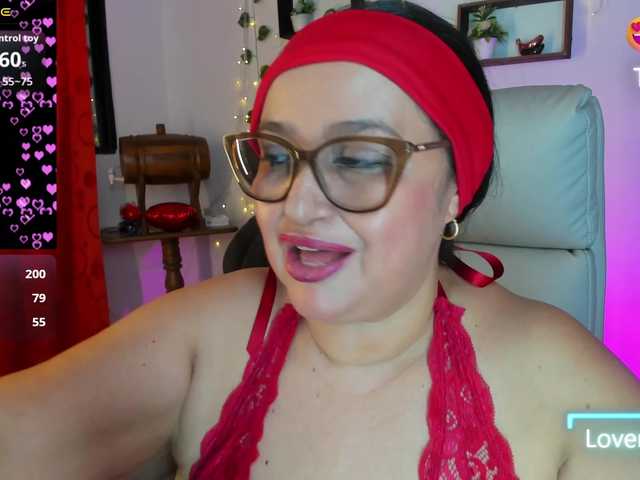 Gianahomi's BongaCams show and profile