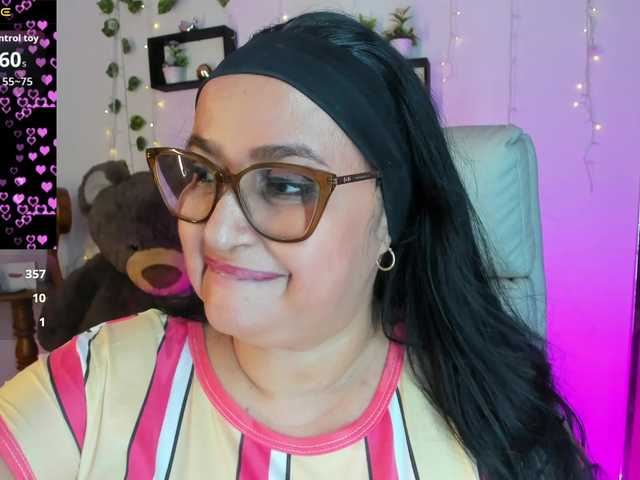 Gianahomi's BongaCams show and profile