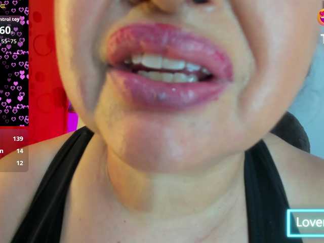 Gianahomi's BongaCams show and profile