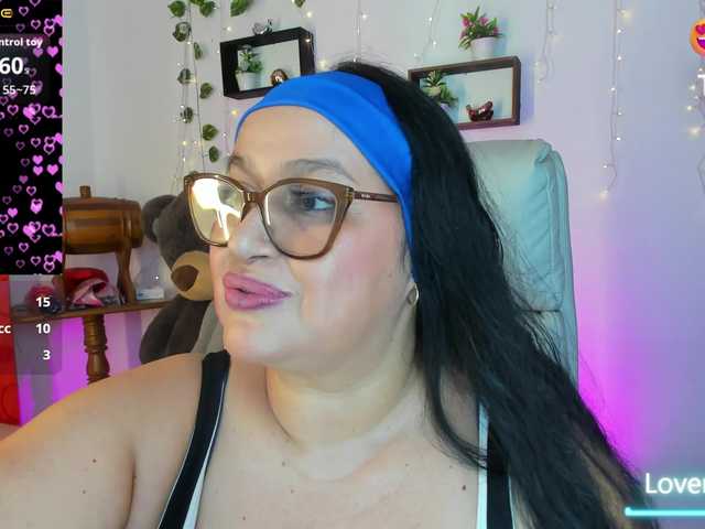 Gianahomi's BongaCams show and profile