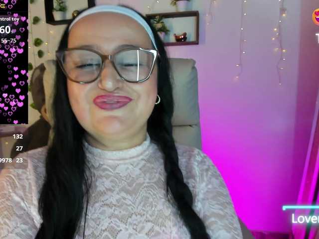 Gianahomi's BongaCams show and profile