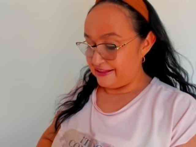 Gianahomi Live Webcam on BongaCams