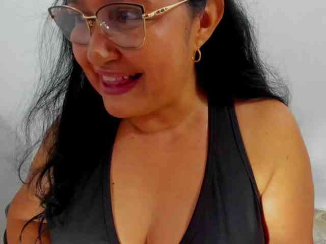 Gianahomi Live Webcam on BongaCams