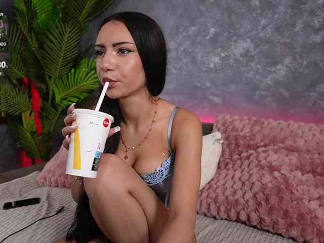 BeatrixAlexis webcam
