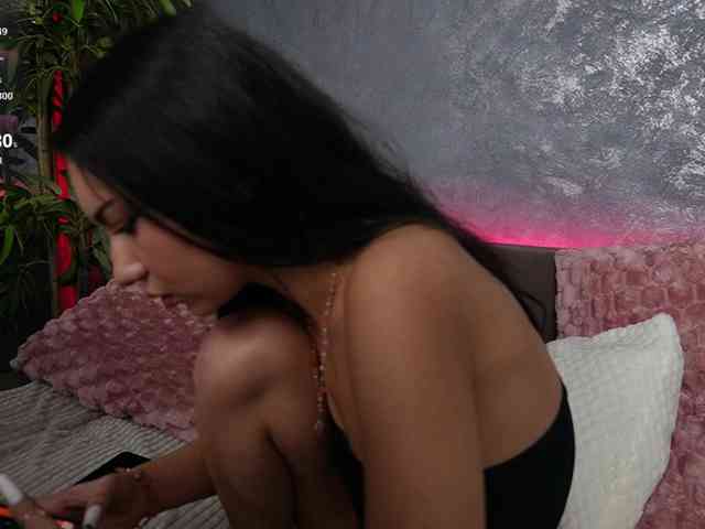 BeatrixAlexis webcam
