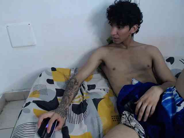 Jamesfit090 Live Webcam on BongaCams