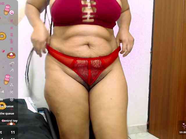 DaphneeGlow1 webcam