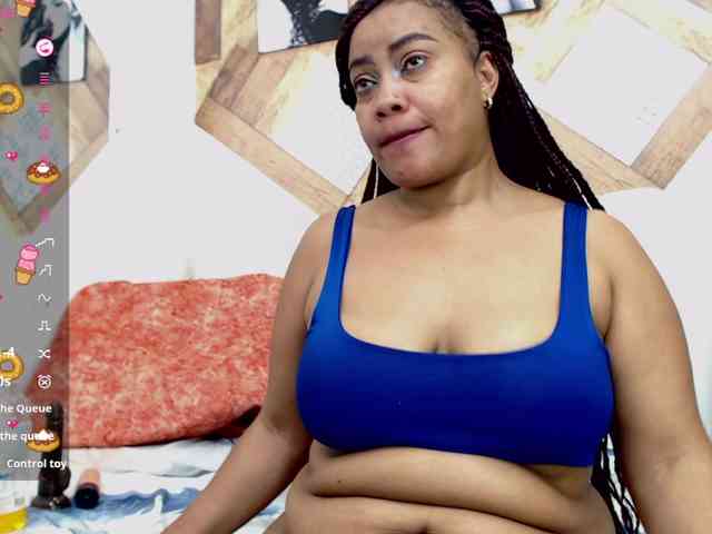 DaphneeGlow1 webcam