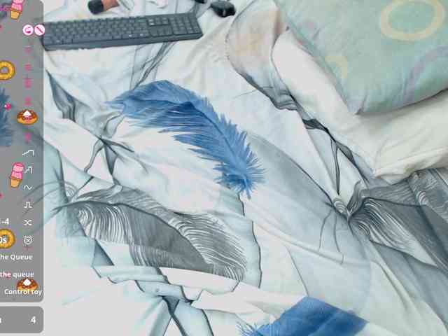 DaphneeGlow1 webcam