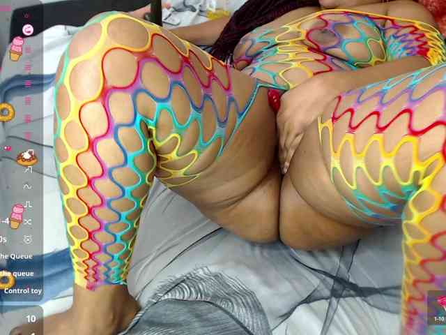 DaphneeGlow1 webcam