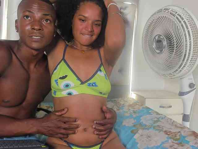 AfroditaAndCoddy webcam