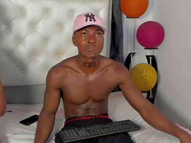 AfroditaAndCoddy webcam