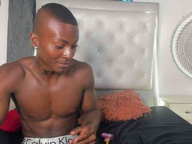 AfroditaAndCoddy webcam