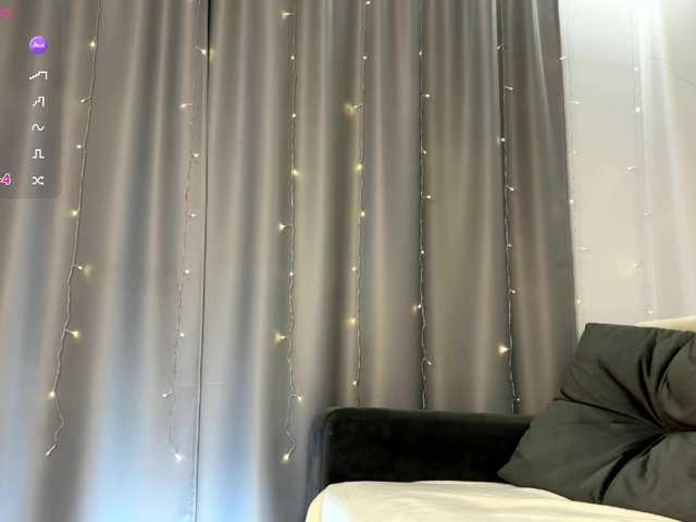 d0nt0uchmy4ss's BongaCams show and profile