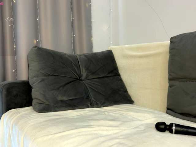 d0nt0uchmy4ss's BongaCams show and profile