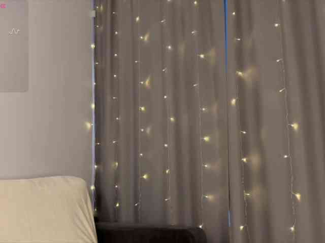 d0nt0uchmy4ss webcam