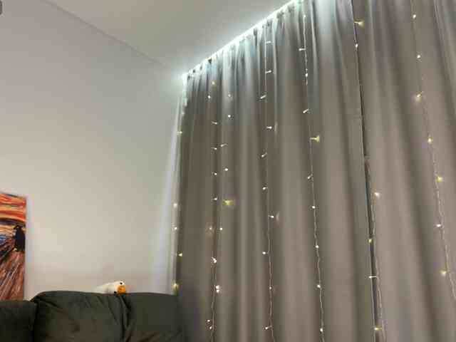 d0nt0uchmy4ss webcam