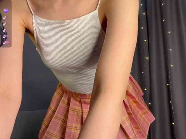 d0nt0uchmy4ss webcam