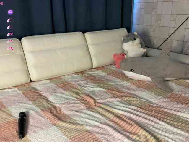 d0nt0uchmy4ss webcam