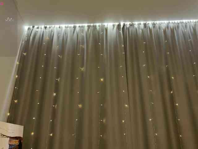 d0nt0uchmy4ss webcam