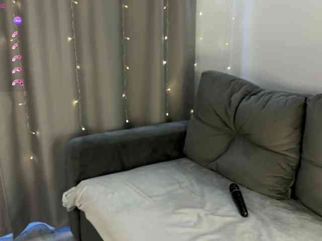 d0nt0uchmy4ss webcam