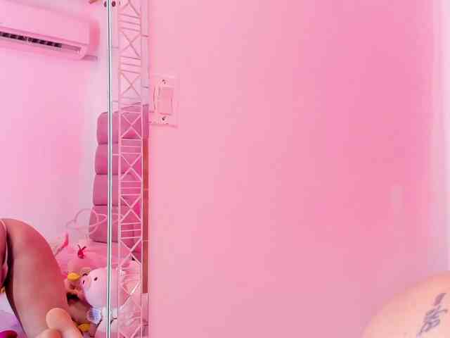 ZoeWillian webcam