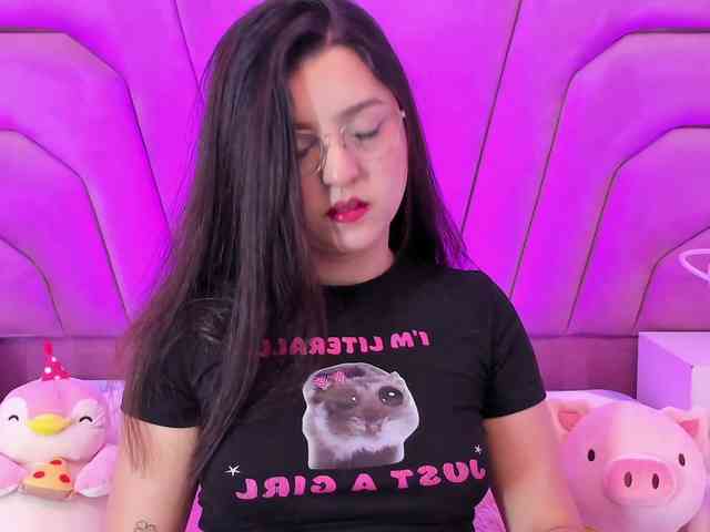 ZoeWillian webcam