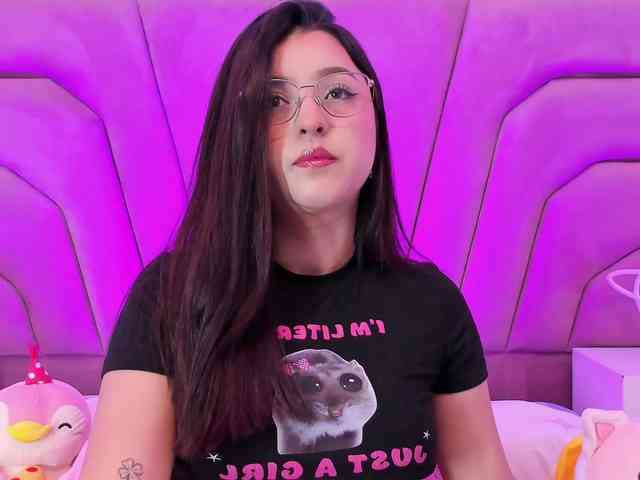 ZoeWillian webcam