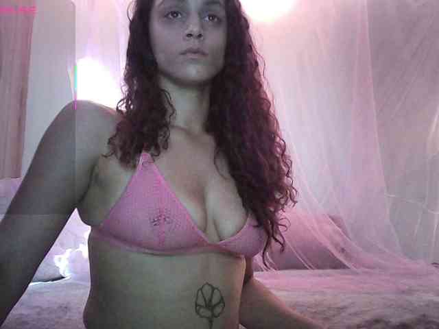 DarcieRoselli webcam