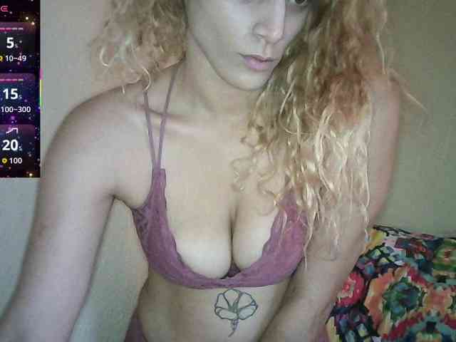 DarcieRoselli webcam