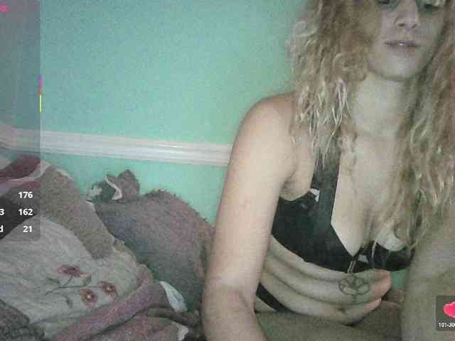 DarcieRoselli webcam