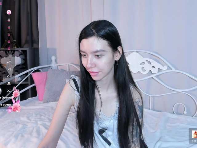 Amelia-skyy's BongaCams show and profile