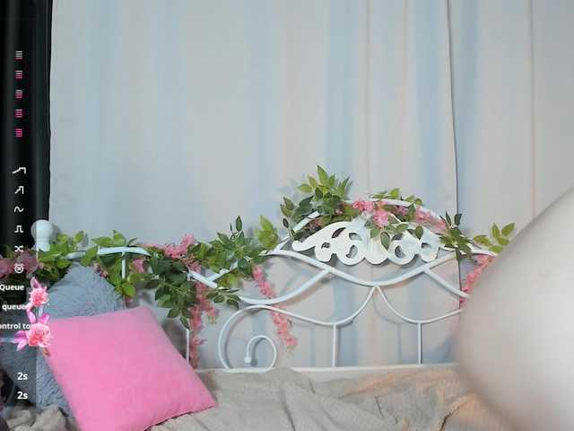 Amelia-skyy's BongaCams show and profile