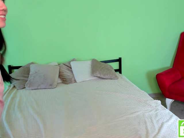 Amelia-skyy's BongaCams show and profile