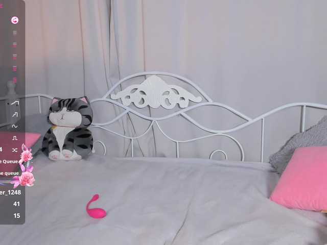 Amelia-skyy's BongaCams show and profile