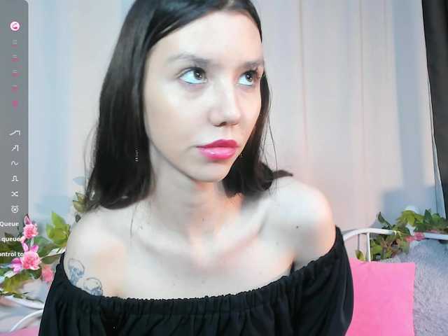 Amelia-skyy's BongaCams show and profile