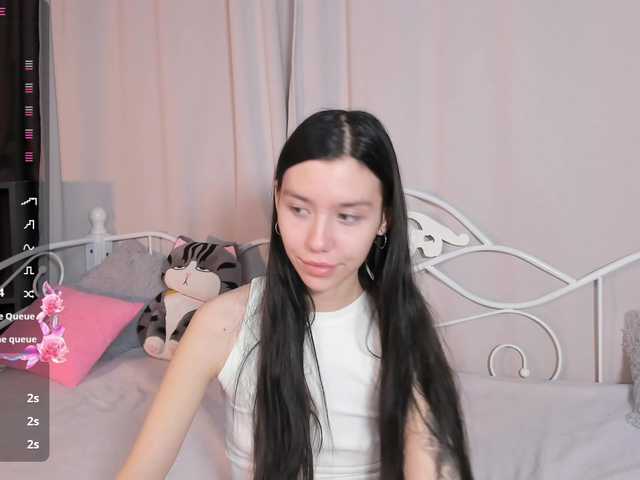 Amelia-skyy's BongaCams show and profile