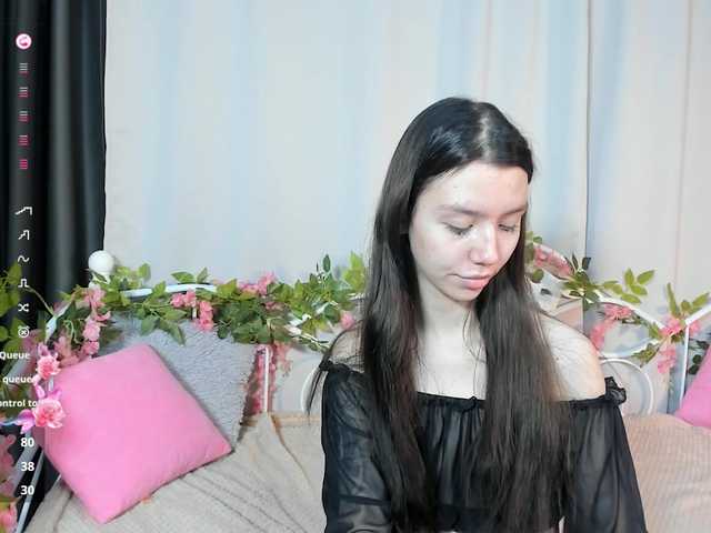 Amelia-skyy's BongaCams show and profile