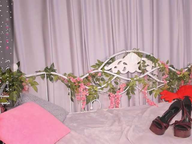 Amelia-skyy's BongaCams show and profile