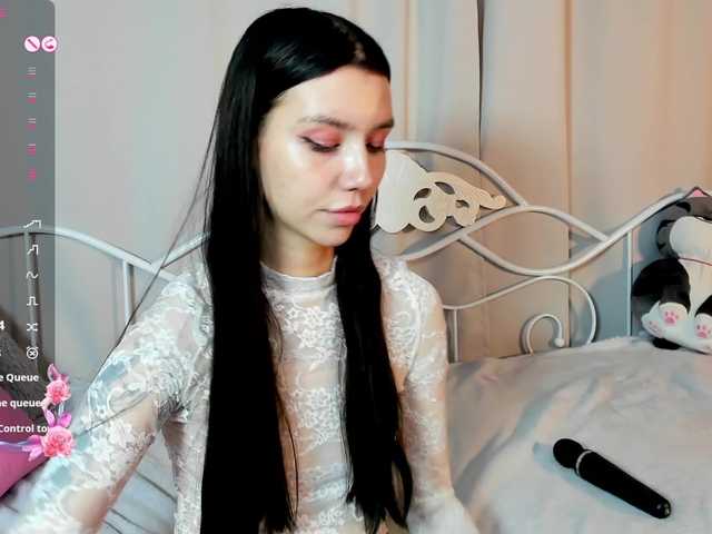 Amelia-skyy's BongaCams show and profile