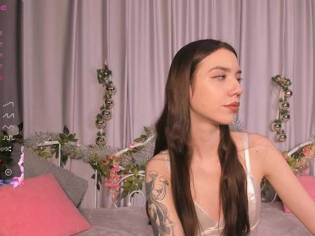 Amelia-skyy's BongaCams show and profile