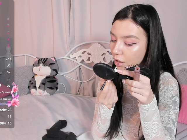 Amelia-skyy's BongaCams show and profile