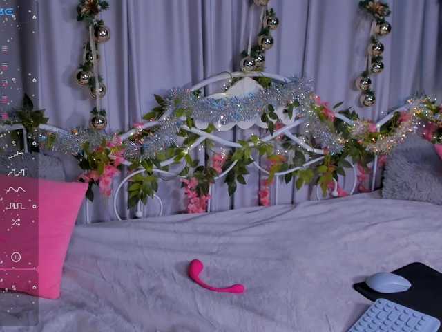 Amelia-skyy's BongaCams show and profile