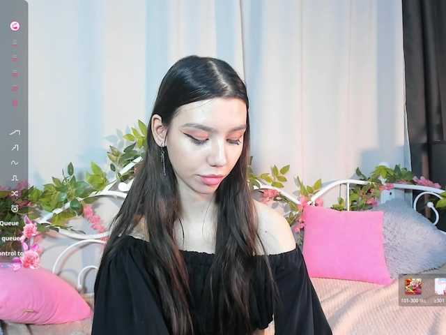 Amelia-skyy's BongaCams show and profile