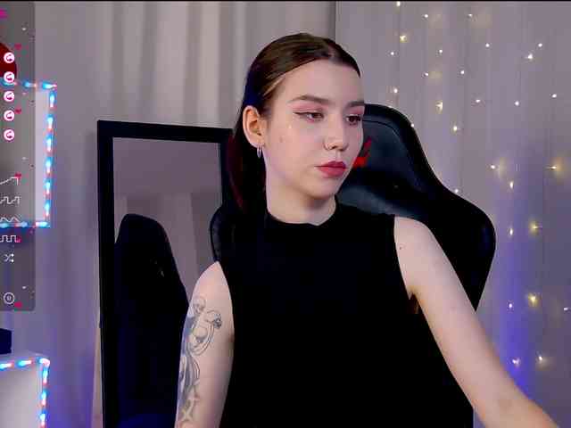 Amelia-skyy Live Webcam on BongaCams