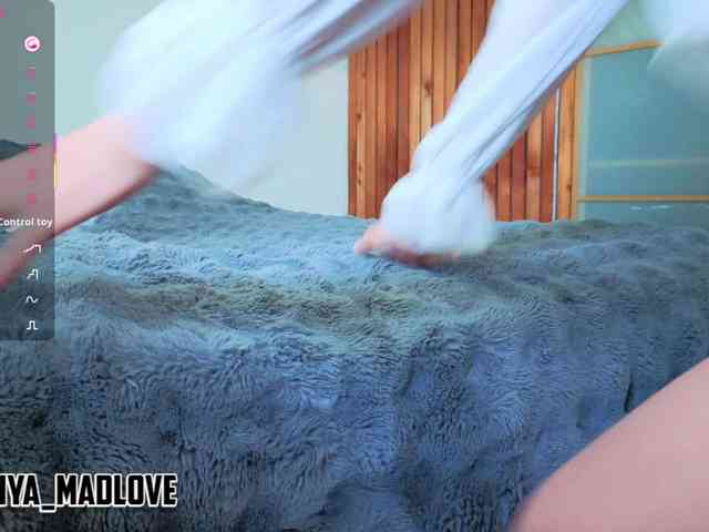 anya_madlove webcam