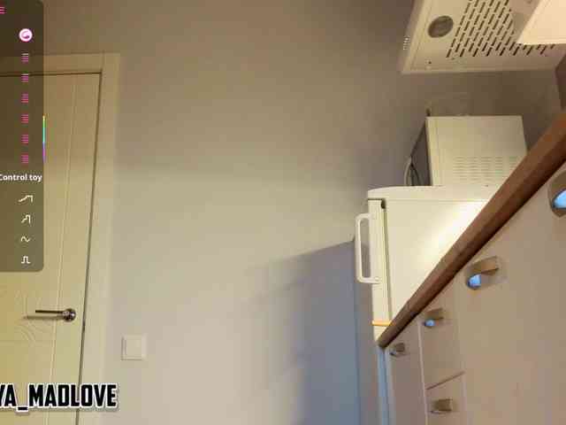 anya_madlove webcam