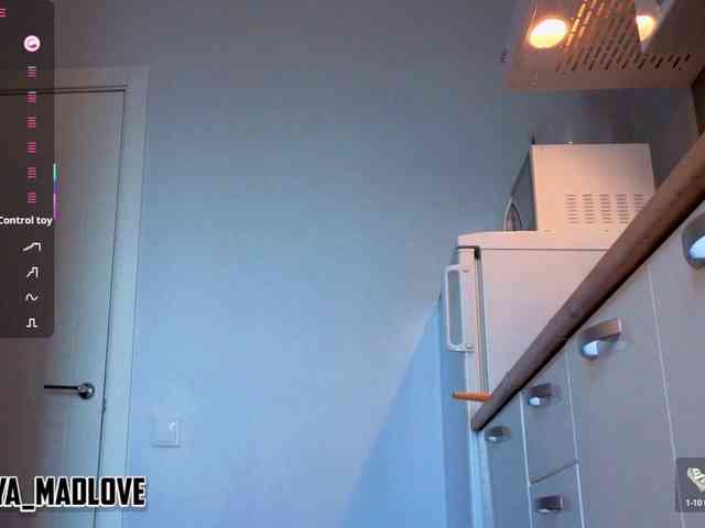 anya_madlove webcam