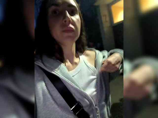 anya_madlove webcam